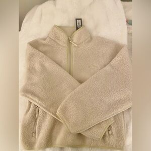 NWT Aritzia Polartec thermal pro 1/2 zip